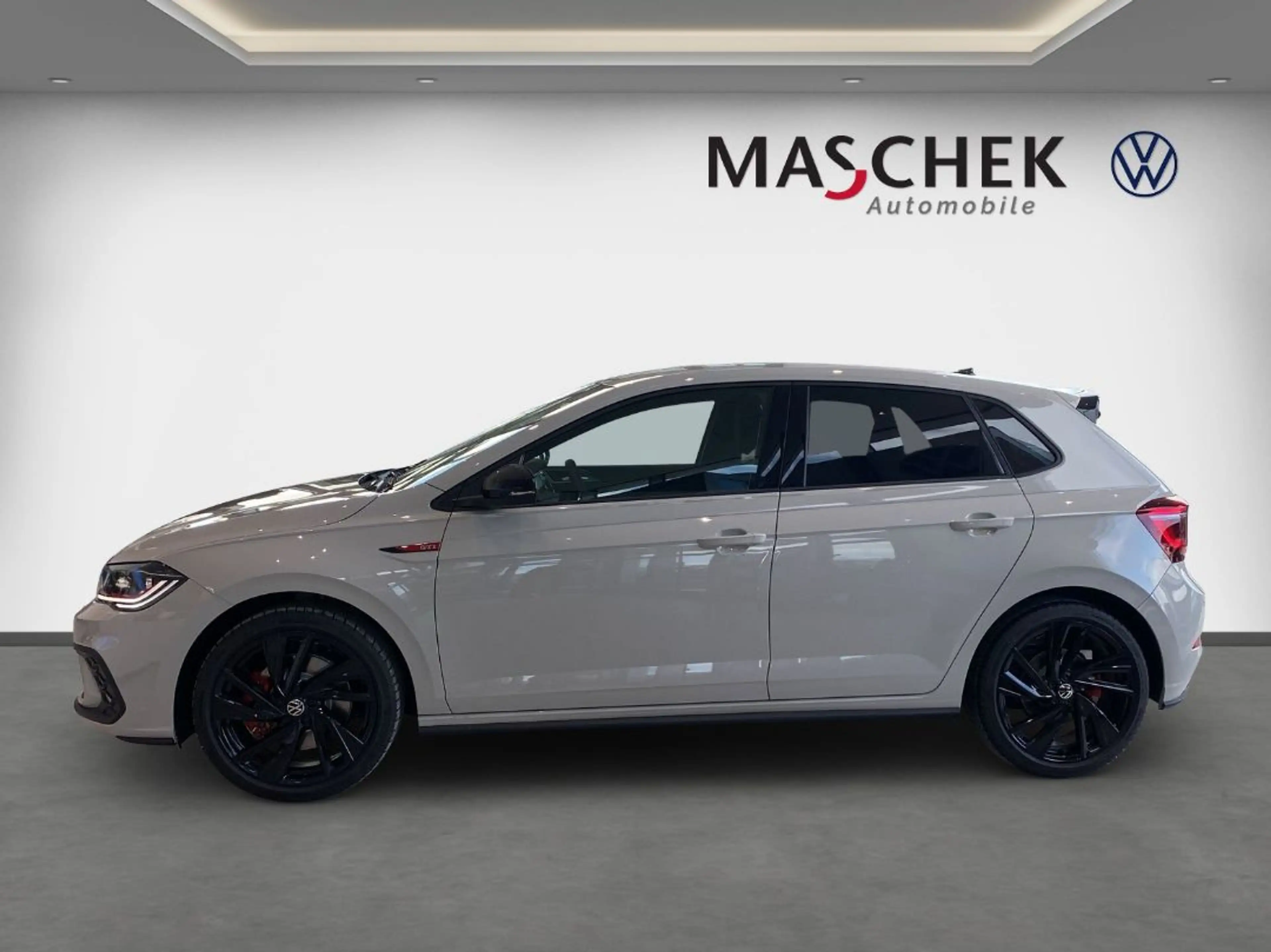 Volkswagen Polo GTI 2.0 TSI DSG App-Connect Black Style IQ-LIGHT App-C — photo 3