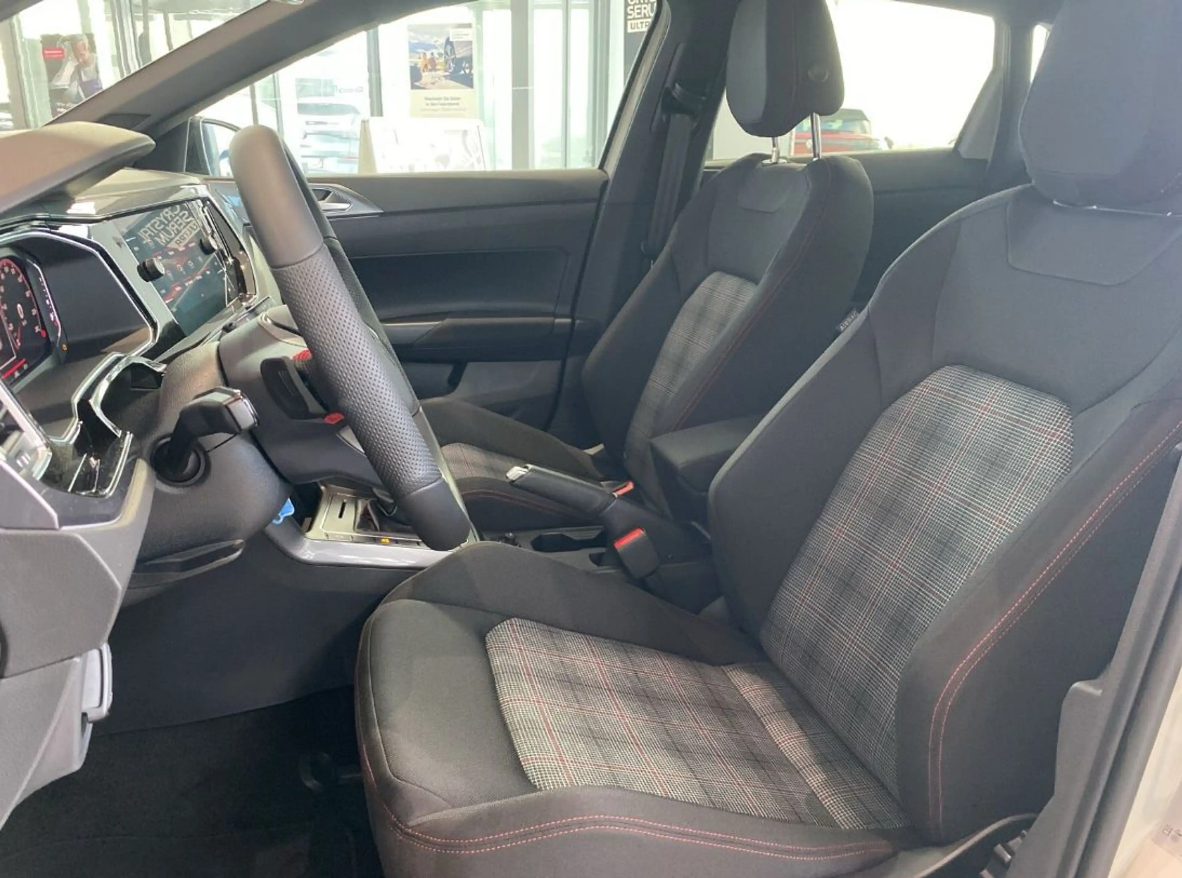 Volkswagen Polo GTI 2.0 TSI DSG App-Connect Black Style IQ-LIGHT App-C — photo 12