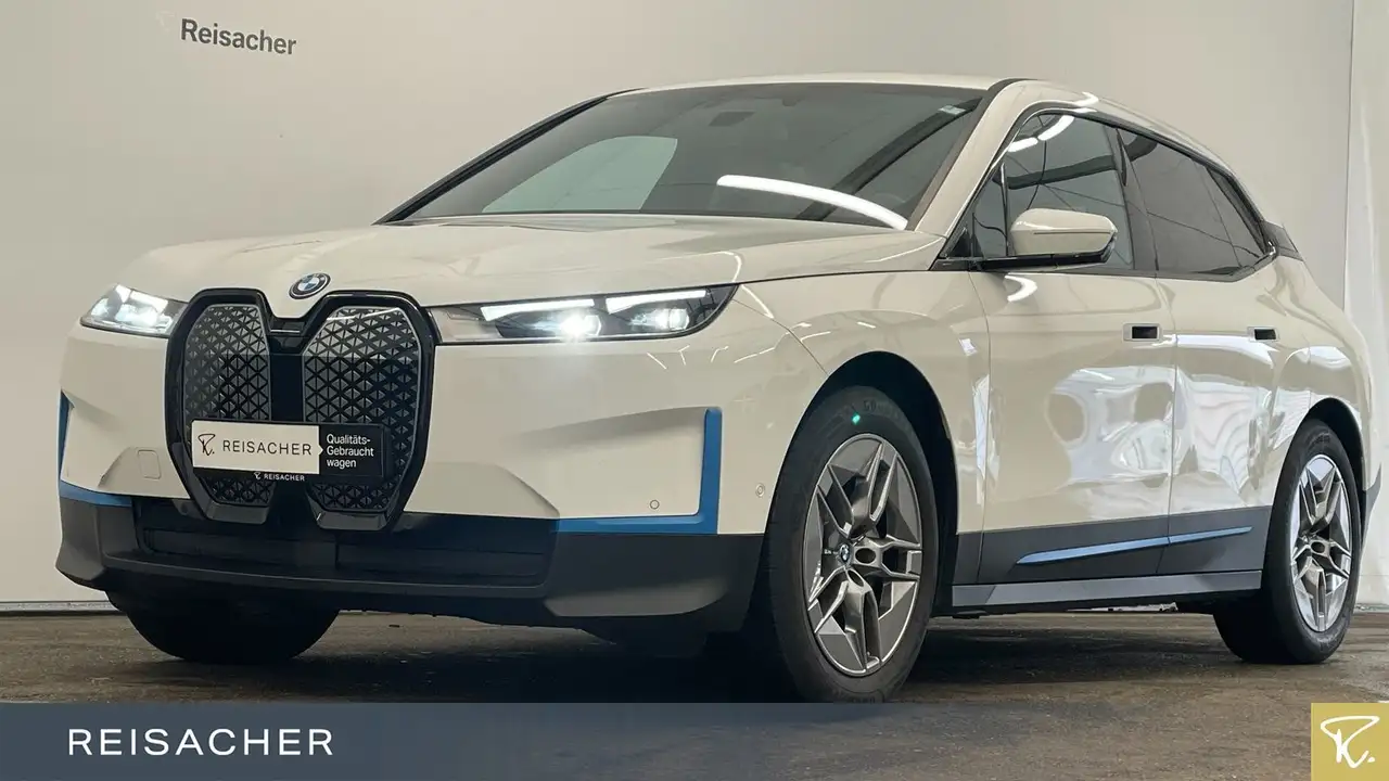 BMW iX
