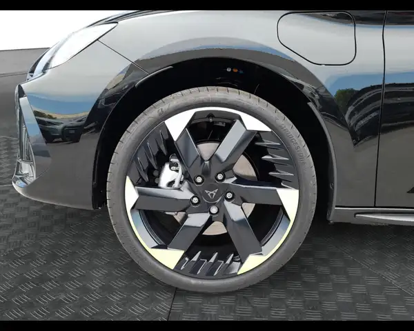 Cupra Leon view 14