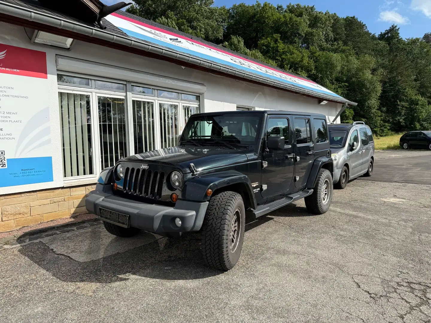 Jeep Wrangler Sahara UNLIMITED Zwart - 1