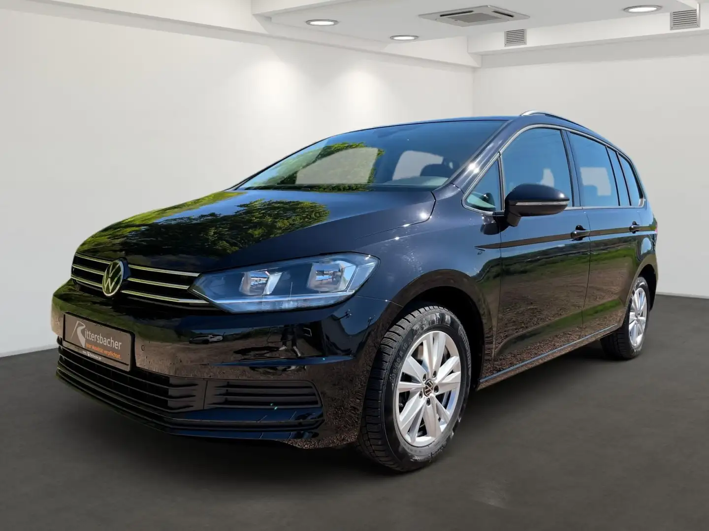 Volkswagen Touran 1.5 TSI Comfortline 7Sitze Navi Zwart - 2