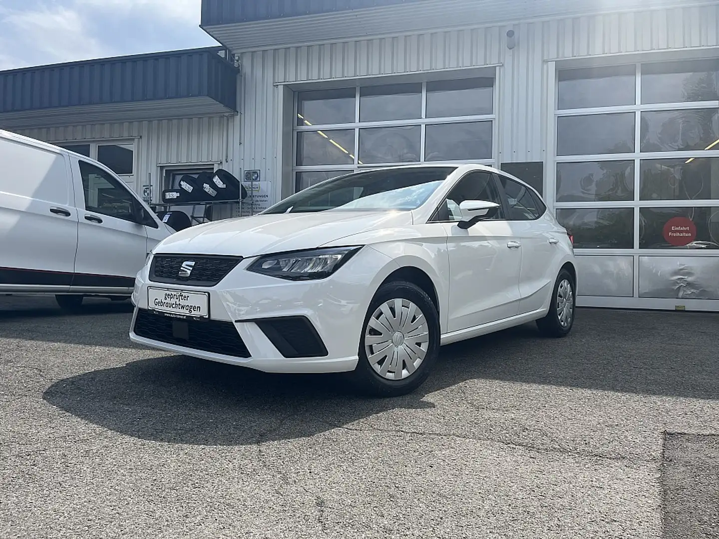 SEAT Ibiza 1,0 Reference Weiß - 1