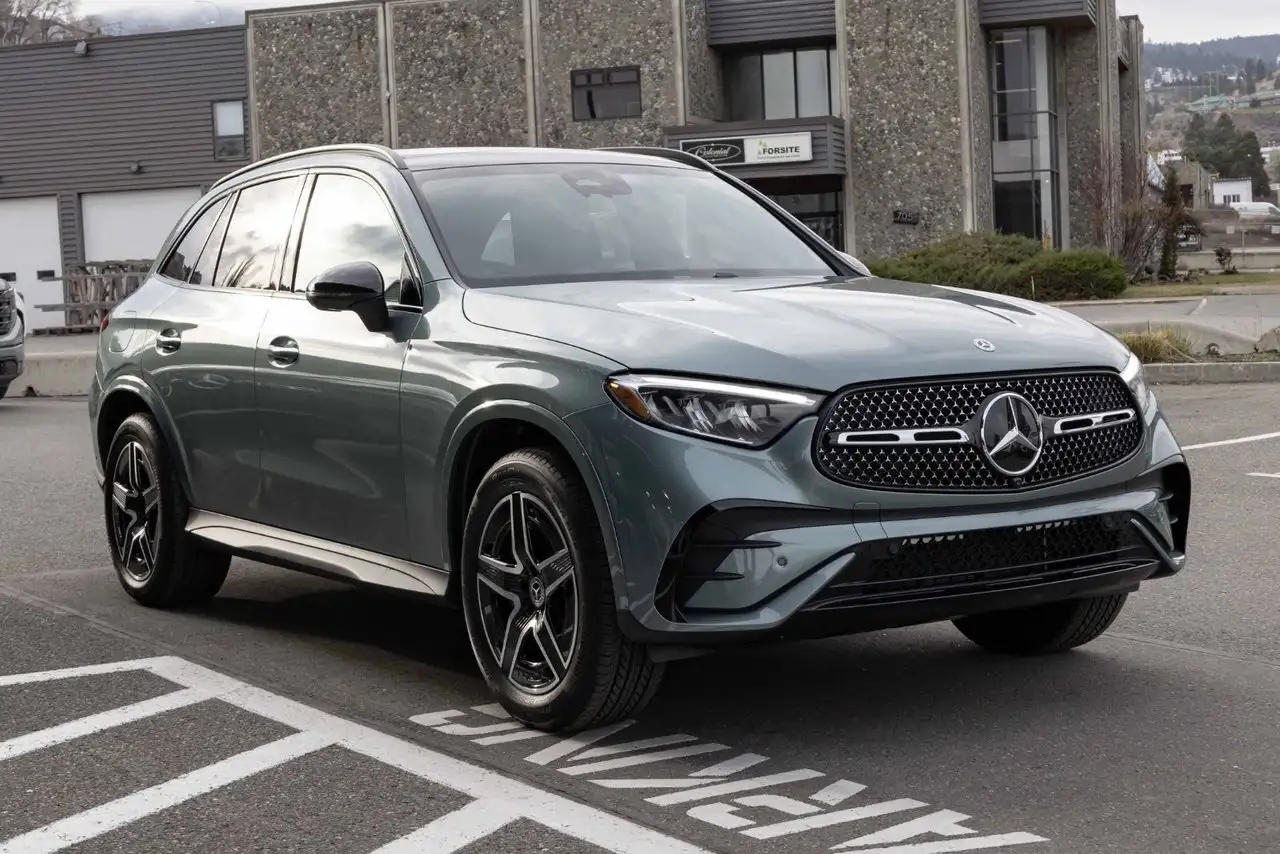 Mercedes-Benz GLC снимка Mercedes-Benz GLC