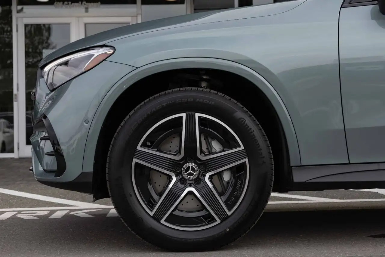 Mercedes-Benz GLC снимка Mercedes-Benz GLC