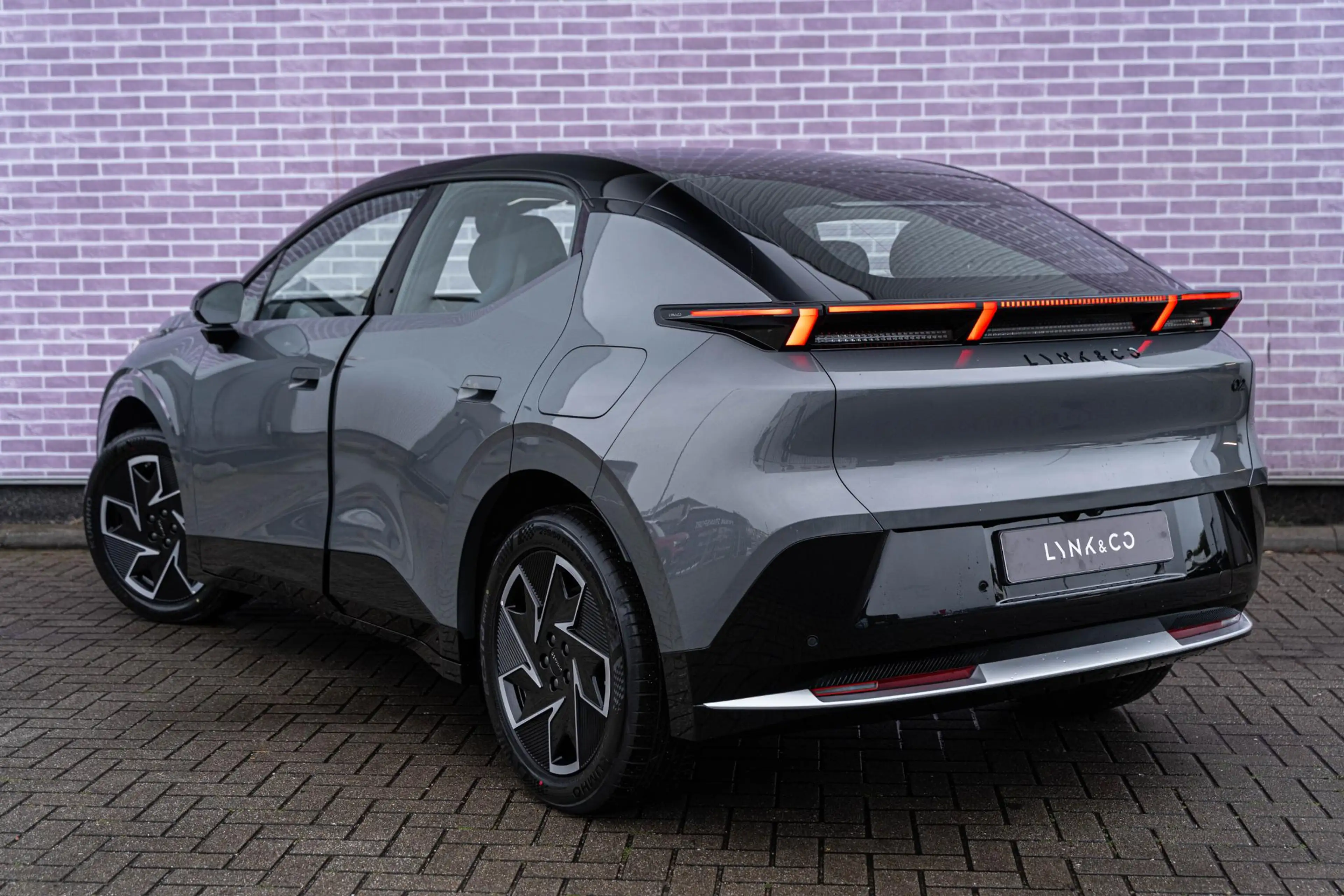 Lynk & Co 02 Core 66 kWh | Adaptive cruise control | Panoramada — photo 14