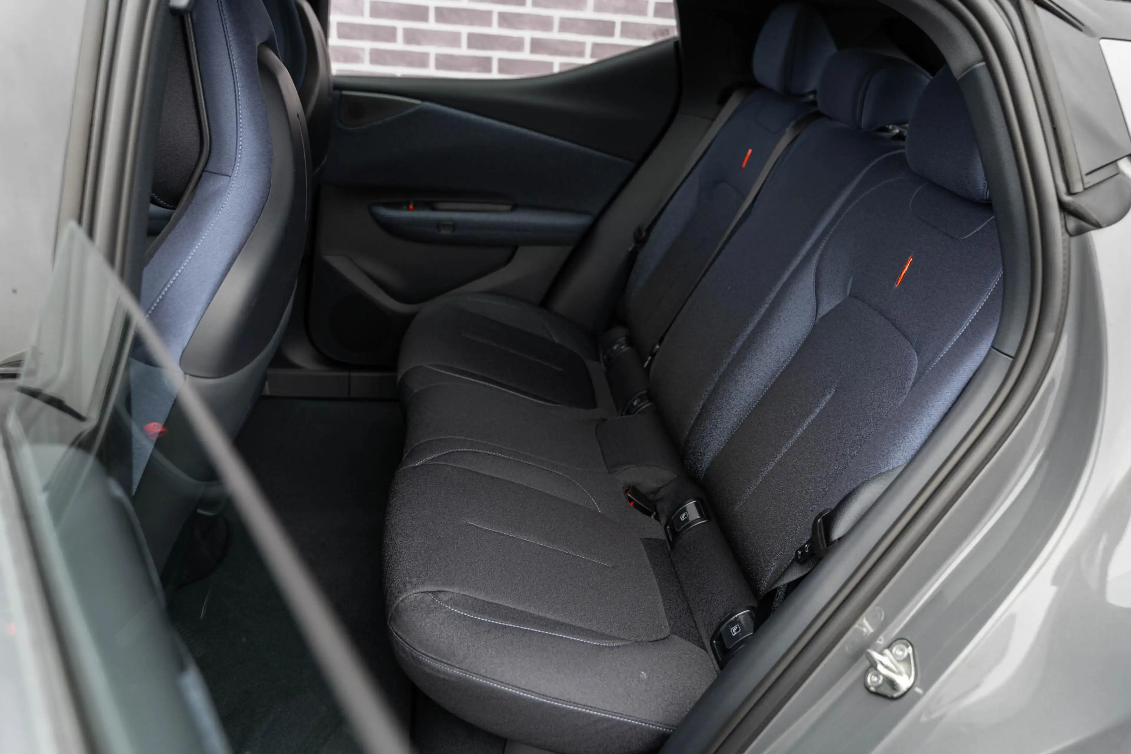 Lynk & Co 02 Core 66 kWh | Adaptive cruise control | Panoramada — photo 8