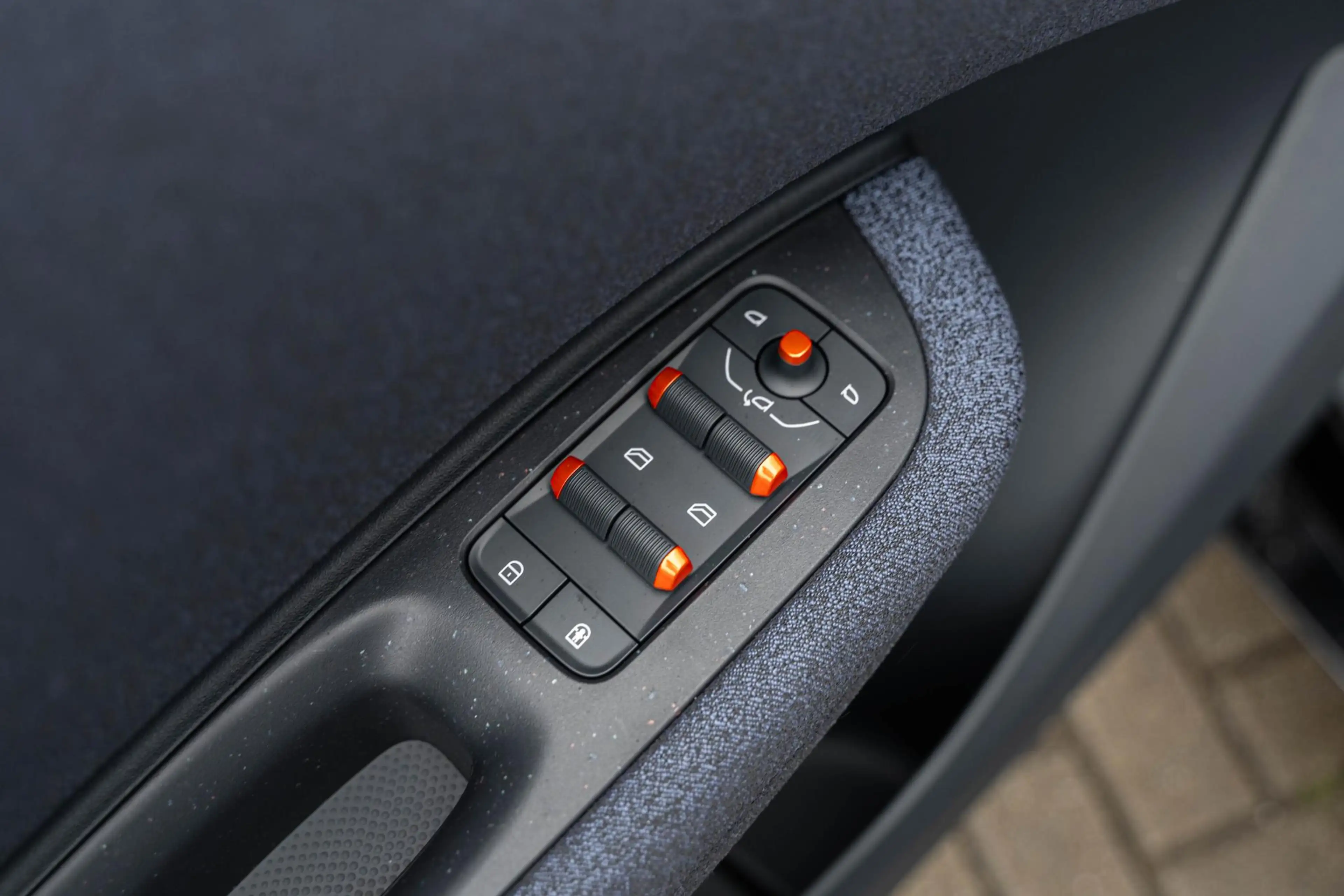 Lynk & Co 02 Core 66 kWh | Adaptive cruise control | Panoramada — photo 15