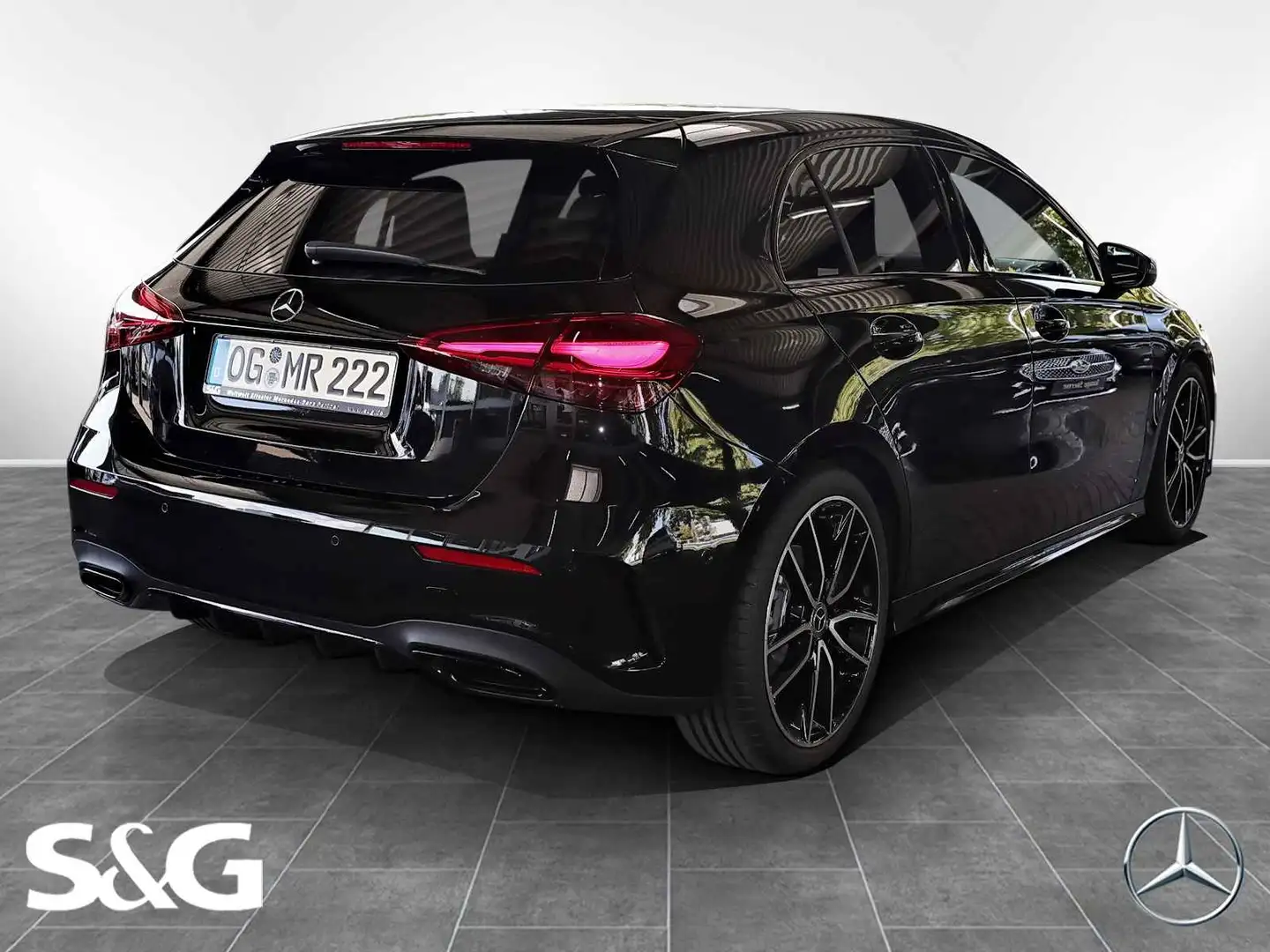 Mercedes-Benz A 200 AMG MBUX+M-LED+Pano+RüKam+DAB+Distronic Schwarz - 2