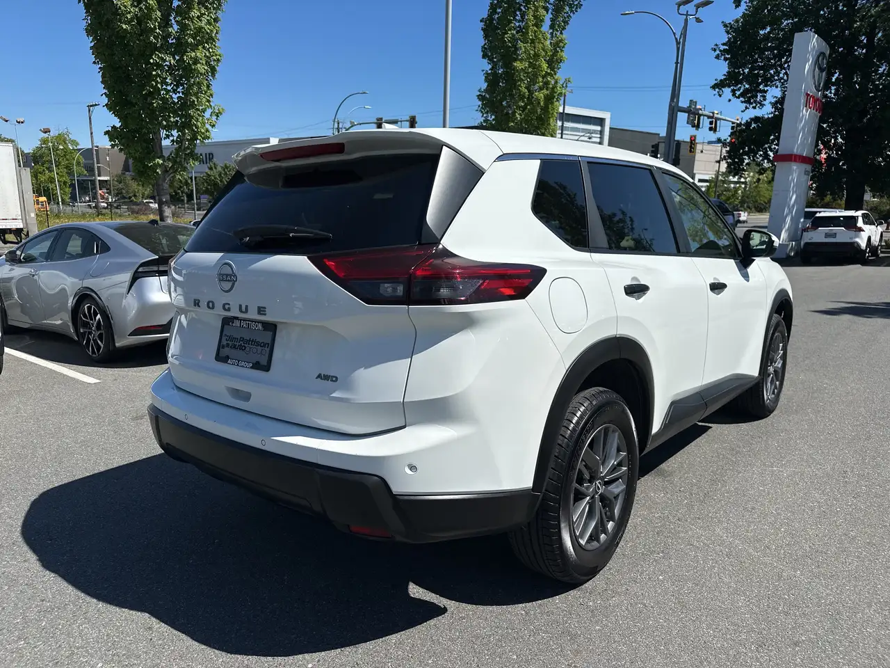 Nissan Rogue снимка Nissan Rogue
