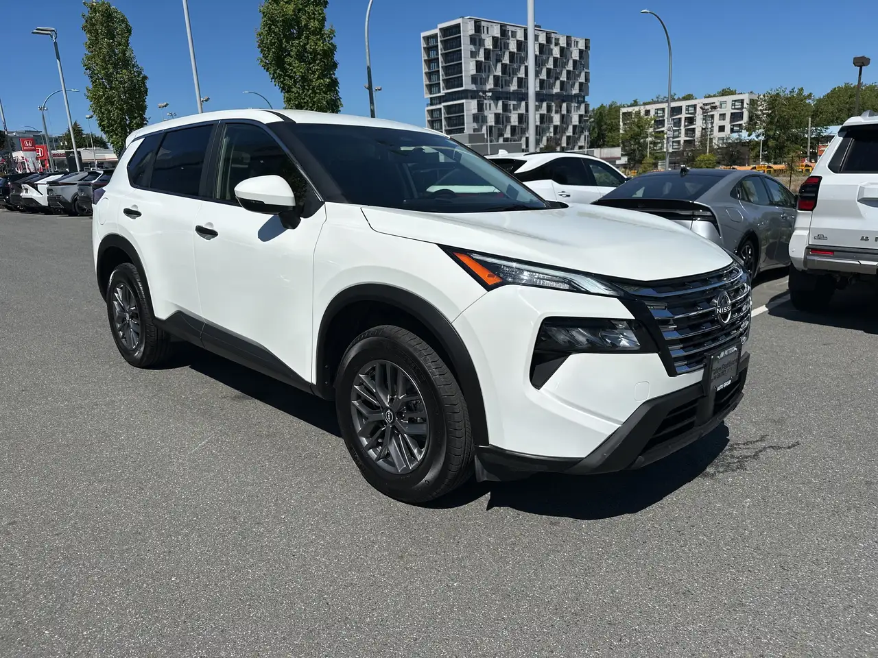 Nissan Rogue снимка Nissan Rogue
