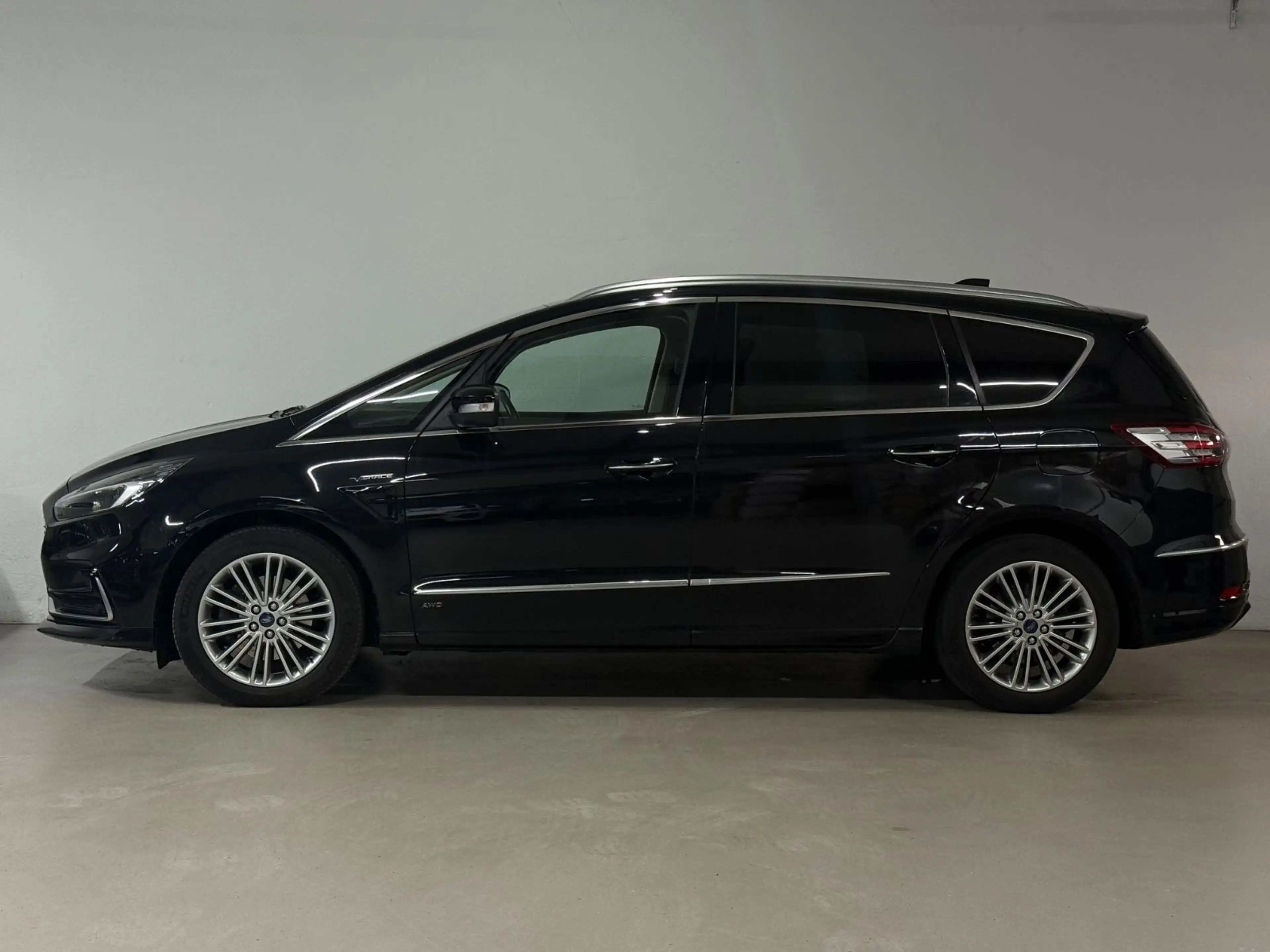 Ford S-Max S-MAX Vignale AWD/NAVI/LED/CAM/LEDER/AHK — photo 4