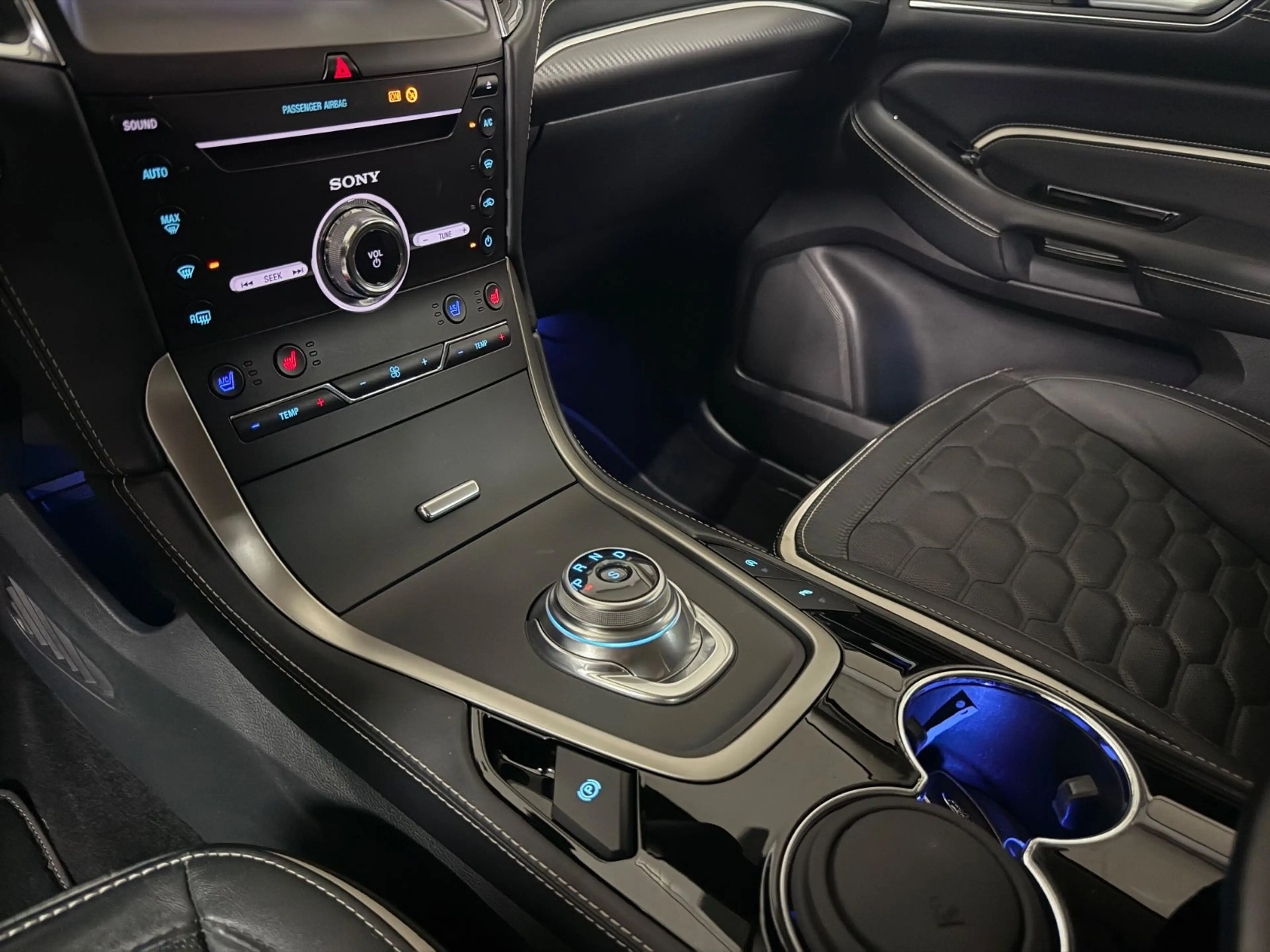 Ford S-Max S-MAX Vignale AWD/NAVI/LED/CAM/LEDER/AHK — photo 11