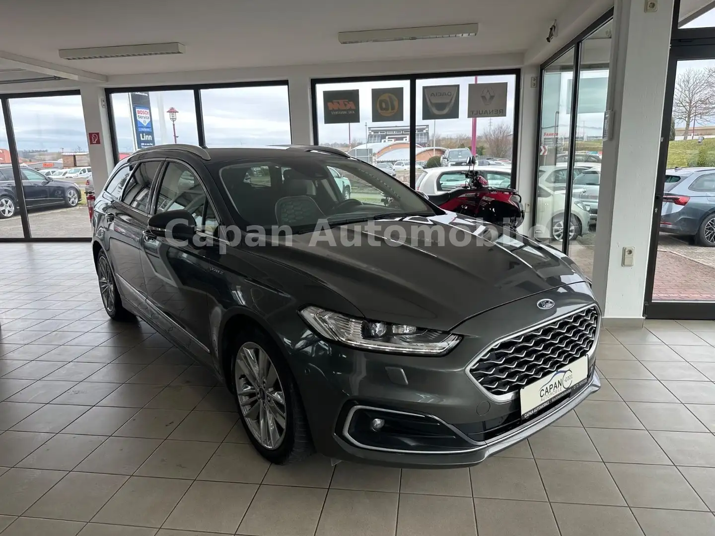 Ford Mondeo Turnier Vignale Automatik/Navi/Leder/LED Grau - 1