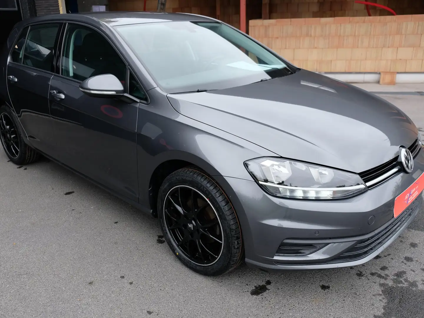 Volkswagen Golf VII 1.0 TSI Trendline, GPS, Camera, PDC, garantie! Grijs - 2