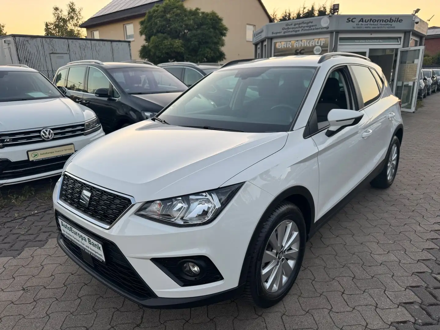 SEAT Arona Style Fast Lane 1,0 TGI CNG Weiß - 1