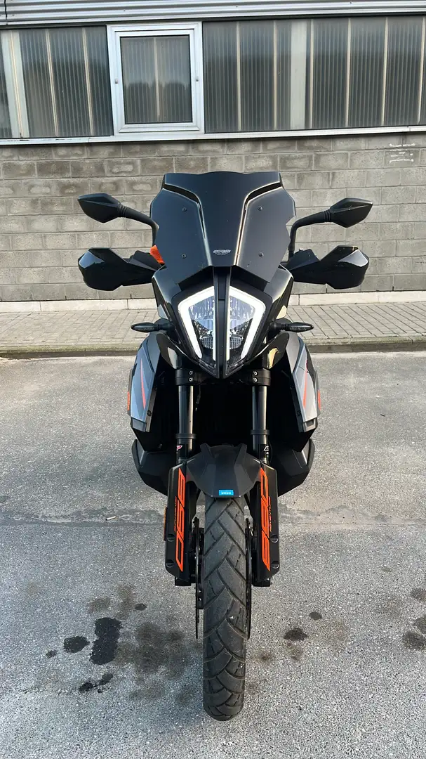 KTM 890 Adventure - 1