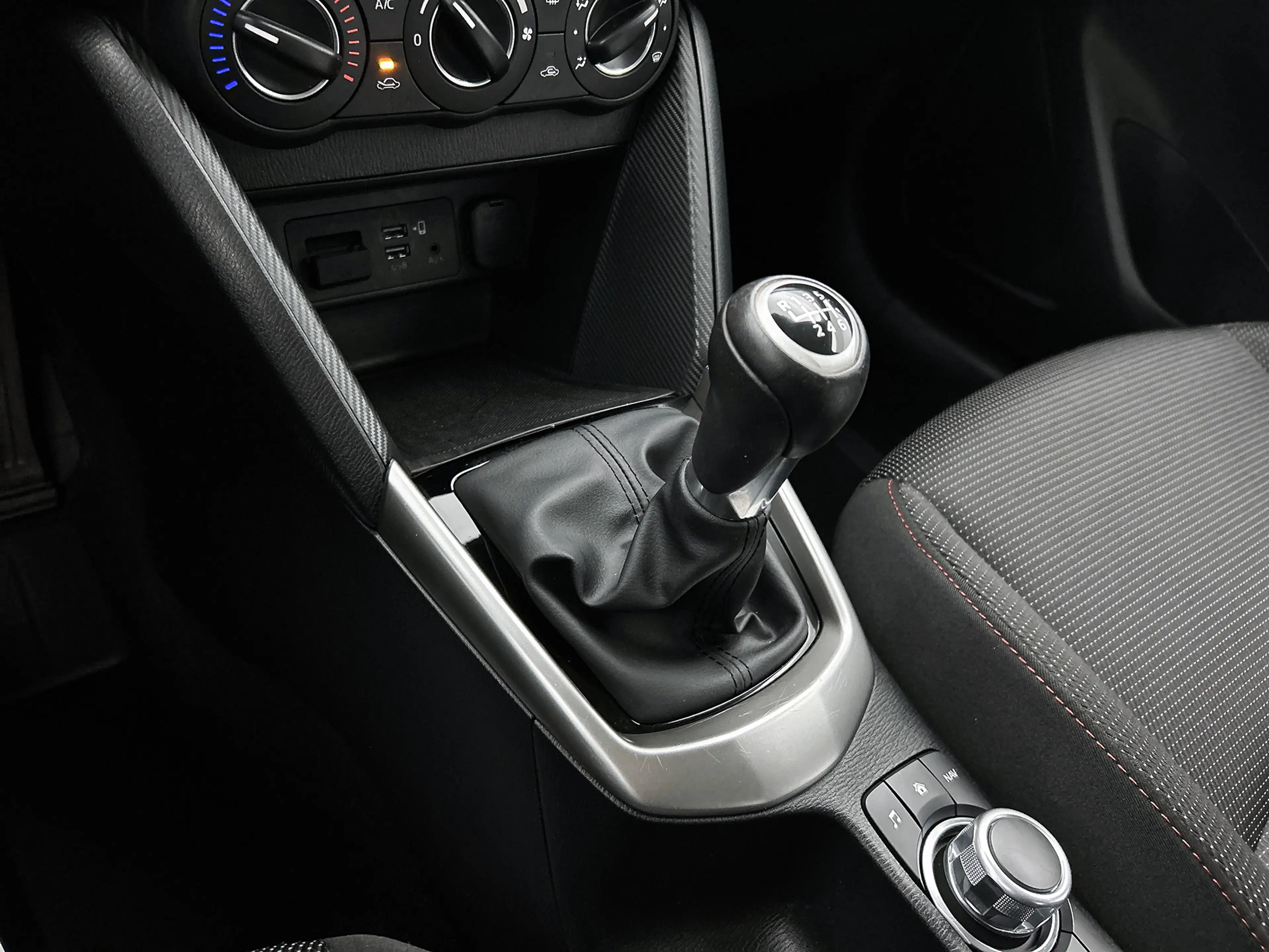 Mazda 2 1.5 Skyactiv-G Sportive | Apple Carplay/Android Au — photo 11