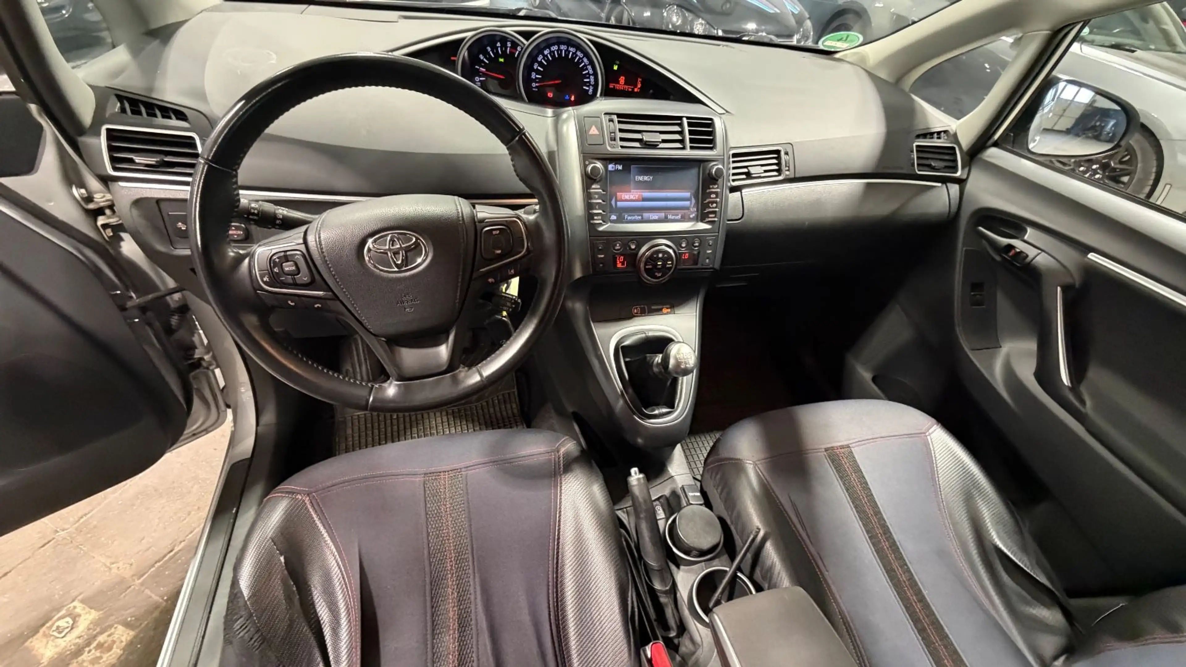Toyota Verso Edition-S SHZ AHK — photo 11