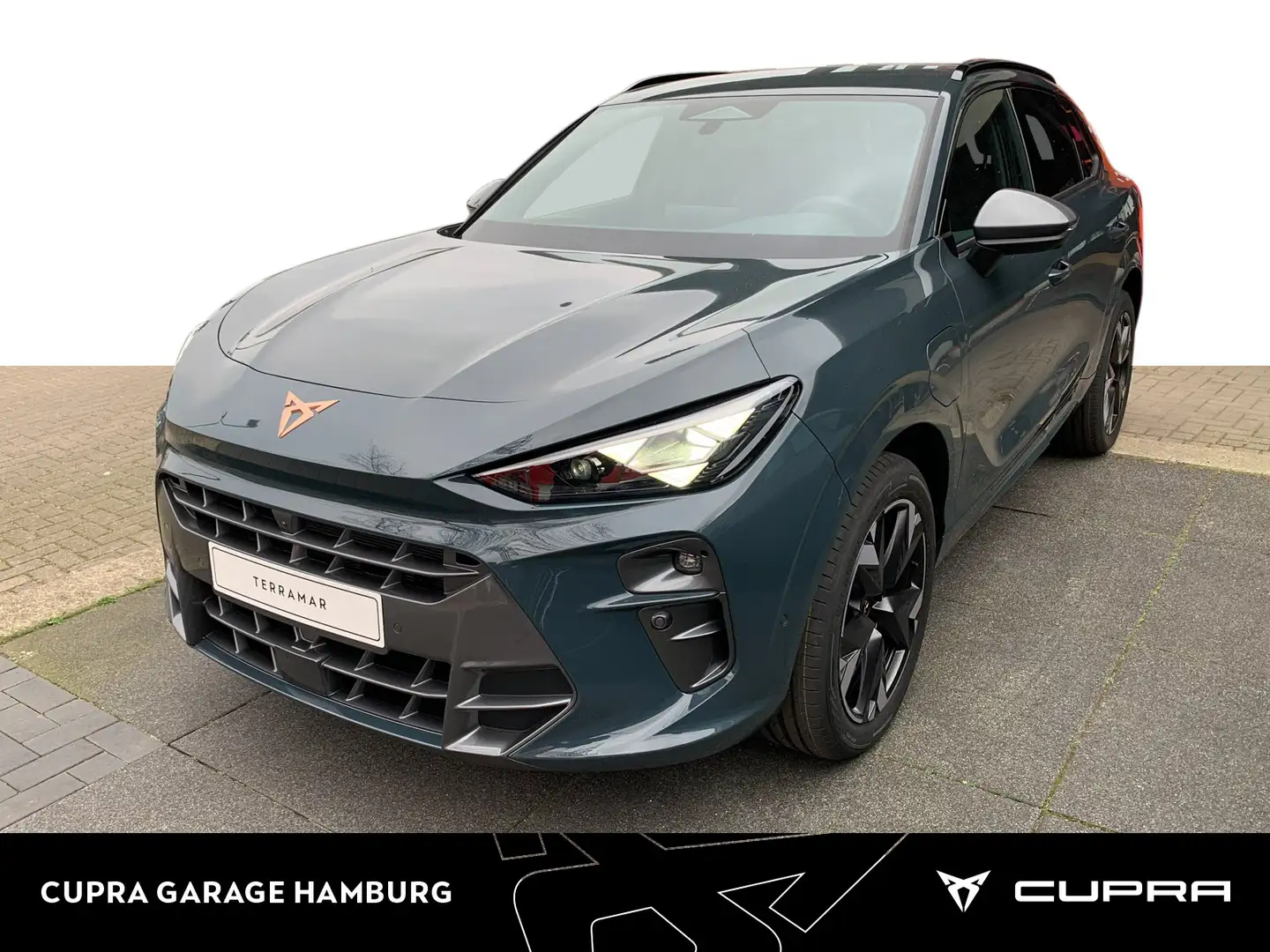 CUPRA Terramar VZ 1.5 e-HYBRID DSG Matrix AHK Blau - 1