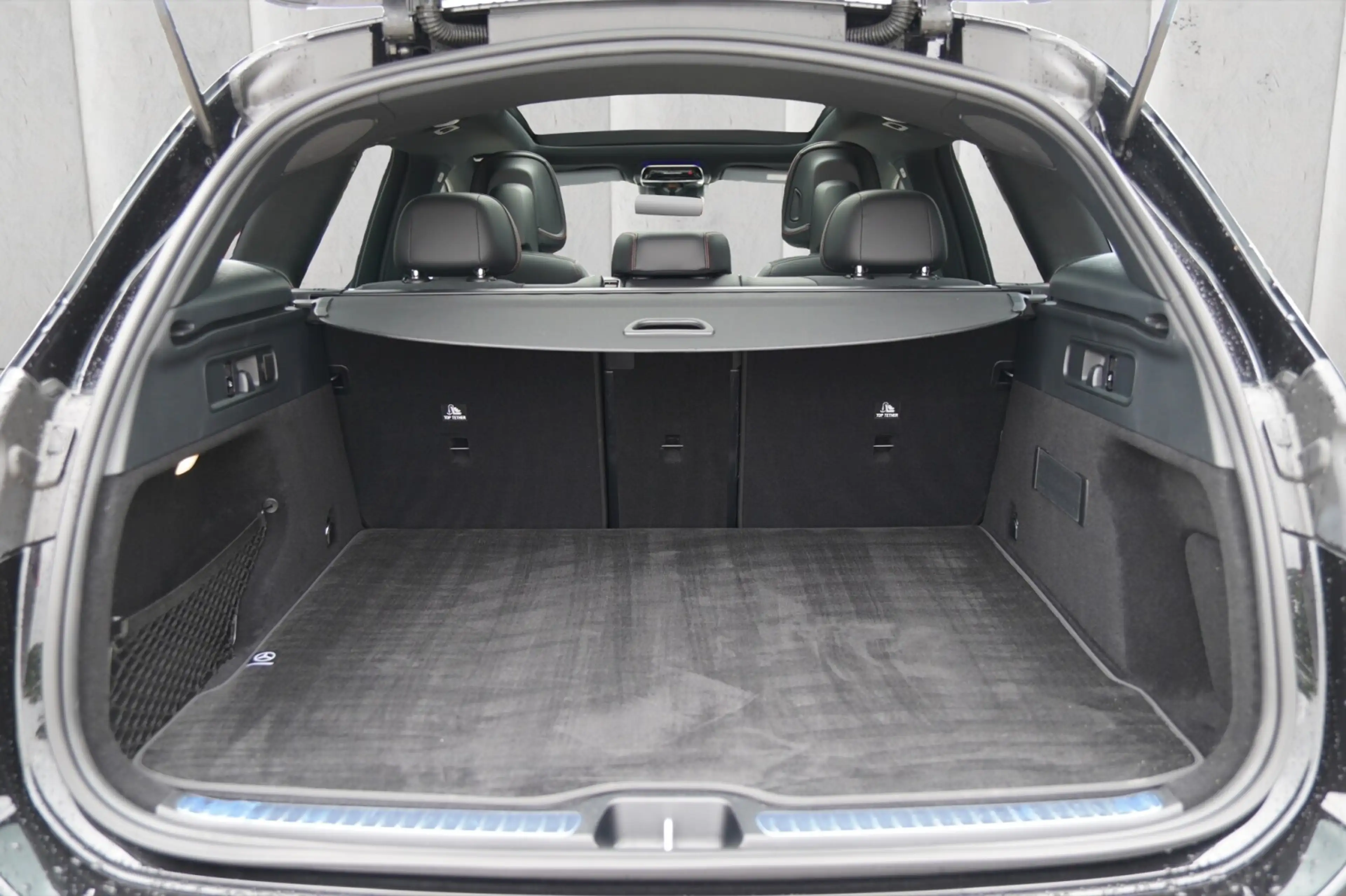 Mercedes-Benz GLC 43 AMG M-AMG GLC 43 4MATIC Premium AHK PANORAMA STANDHZG — photo 12