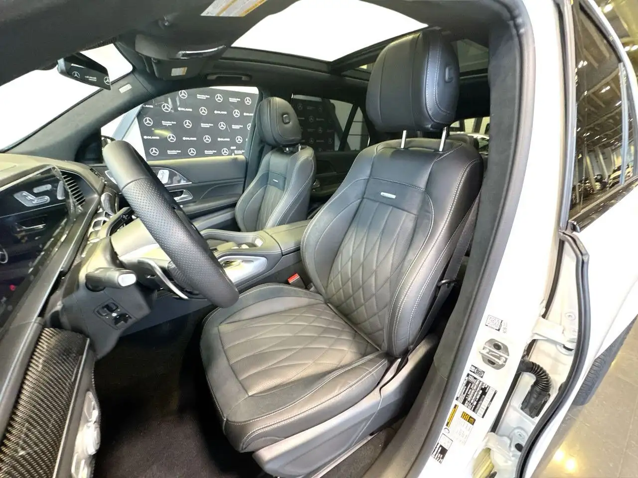 Mercedes-Benz GLE снимка Mercedes-Benz GLE