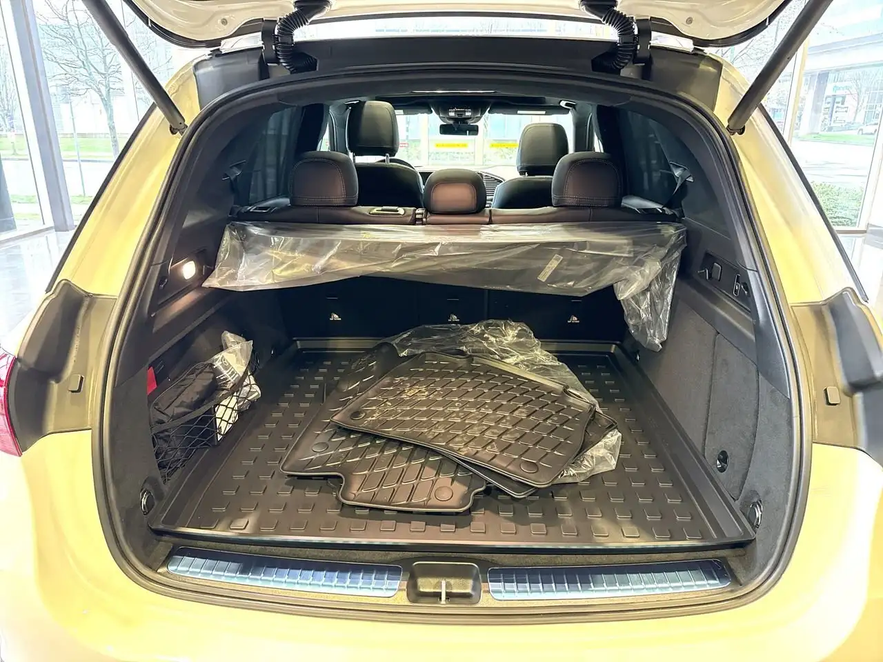 Mercedes-Benz GLE снимка Mercedes-Benz GLE
