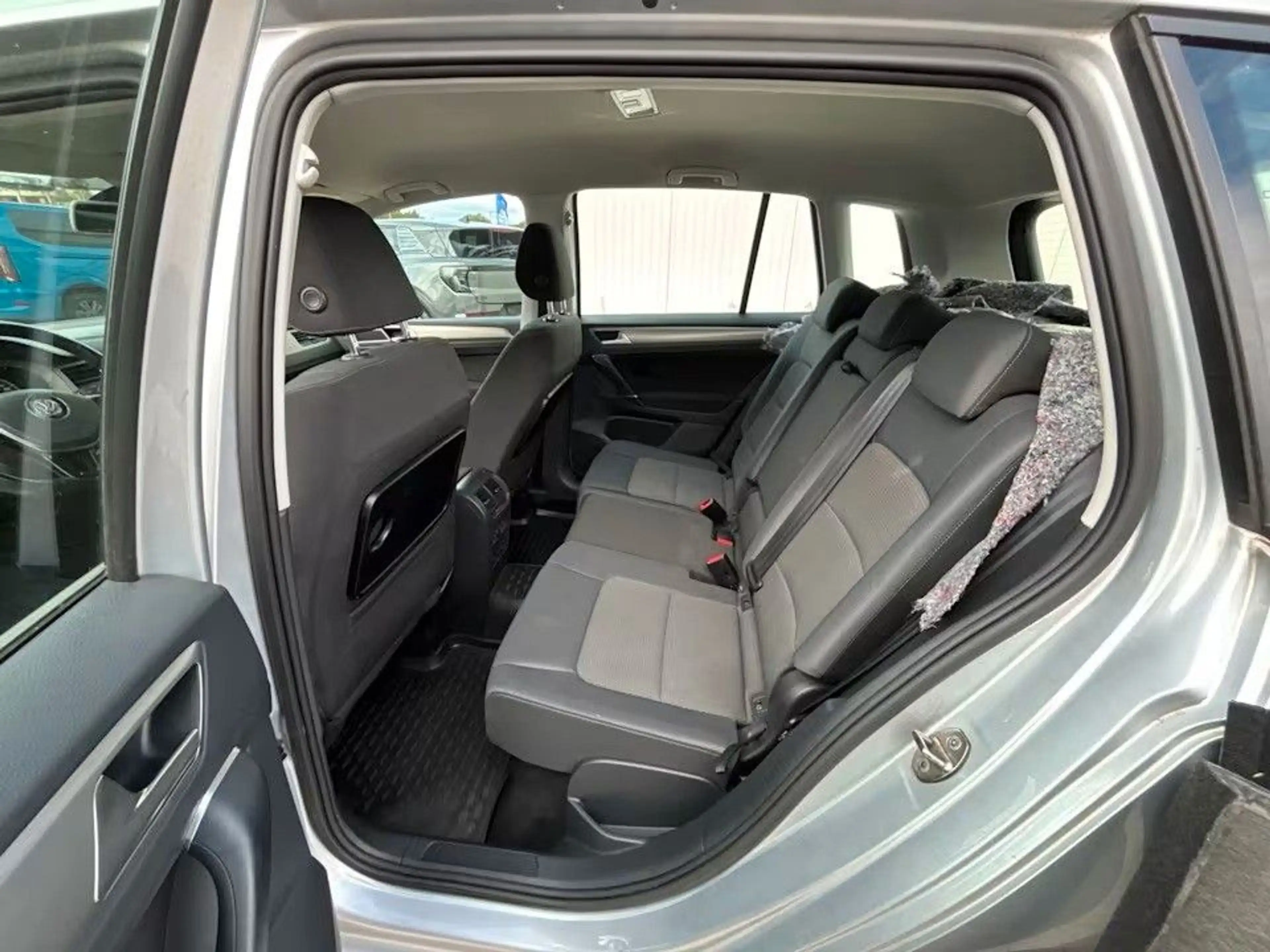 Volkswagen Golf Sportsvan VII 2.0 TDI *150PS*AHK*WintPaket* — photo 7