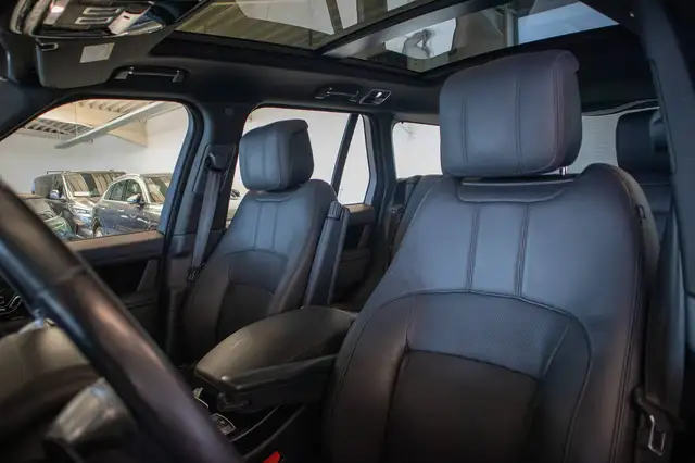 Land Rover Range Rover view 8