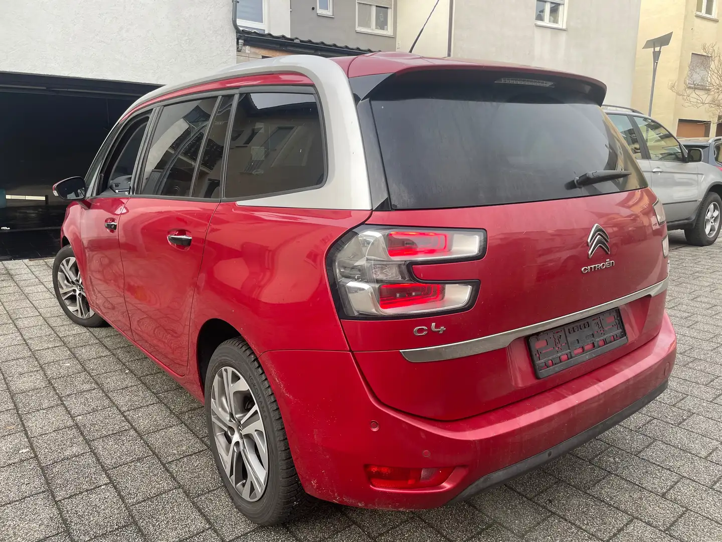 Citroen Grand C4 SpaceTourer Shine Automatik 1,6 Ltr 165PS Top Vieles Extra Rot - 2