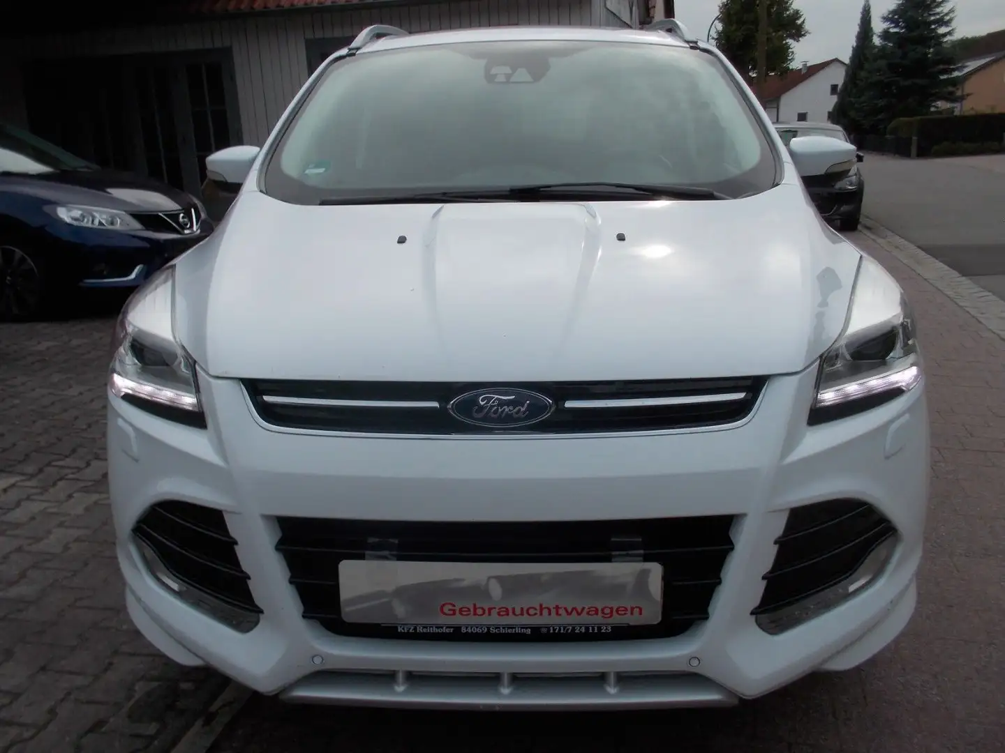 Ford Kuga Individual Weiß - 2
