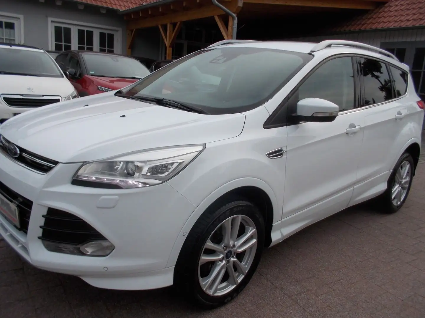 Ford Kuga Individual Weiß - 1