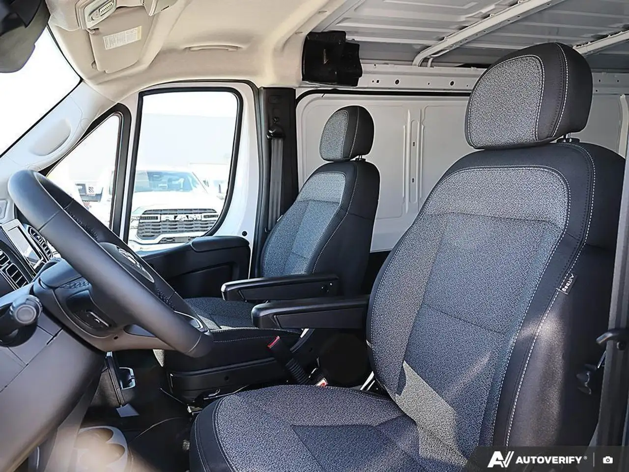 RAM ProMaster 1500 снимка RAM ProMaster 1500