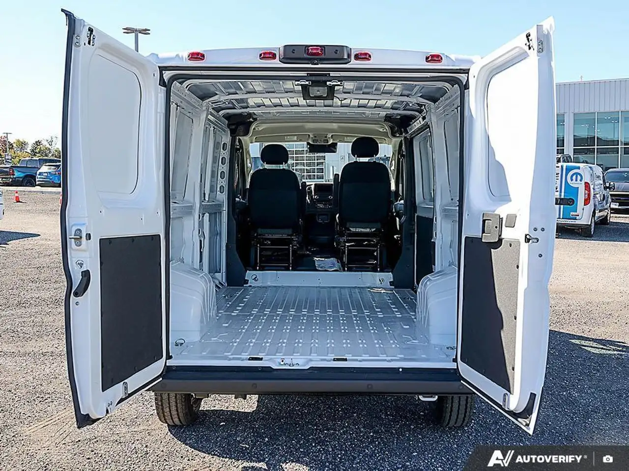 RAM ProMaster 1500 снимка RAM ProMaster 1500