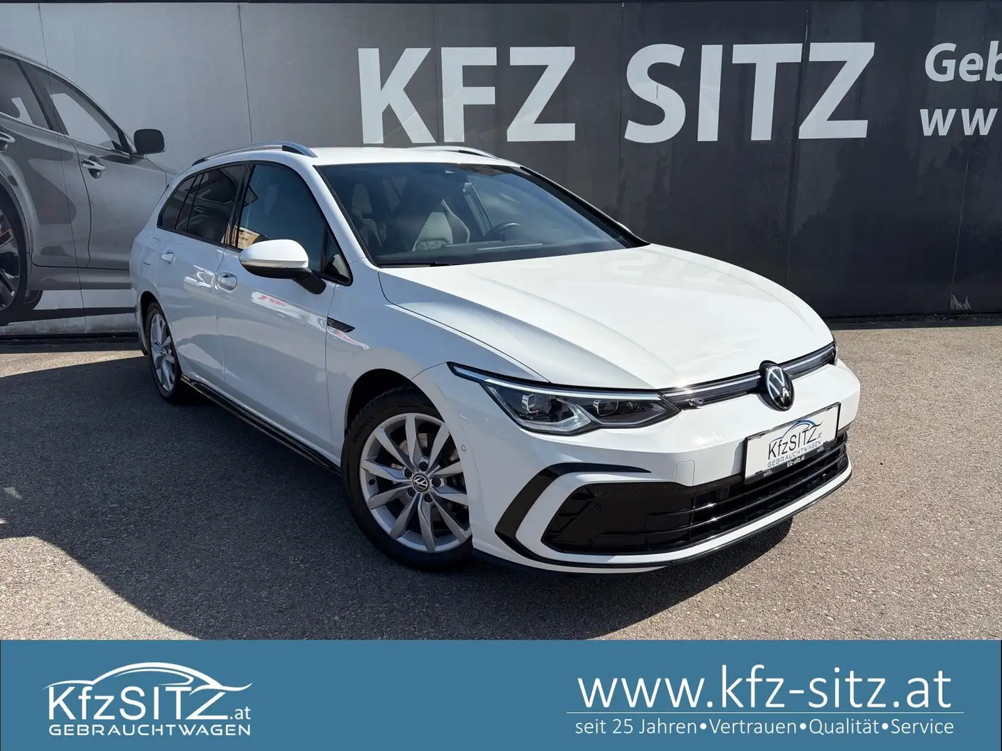 Volkswagen Golf Variant 2,0 TDI R-Line DSG | NP: €47.000 Weiß - 1