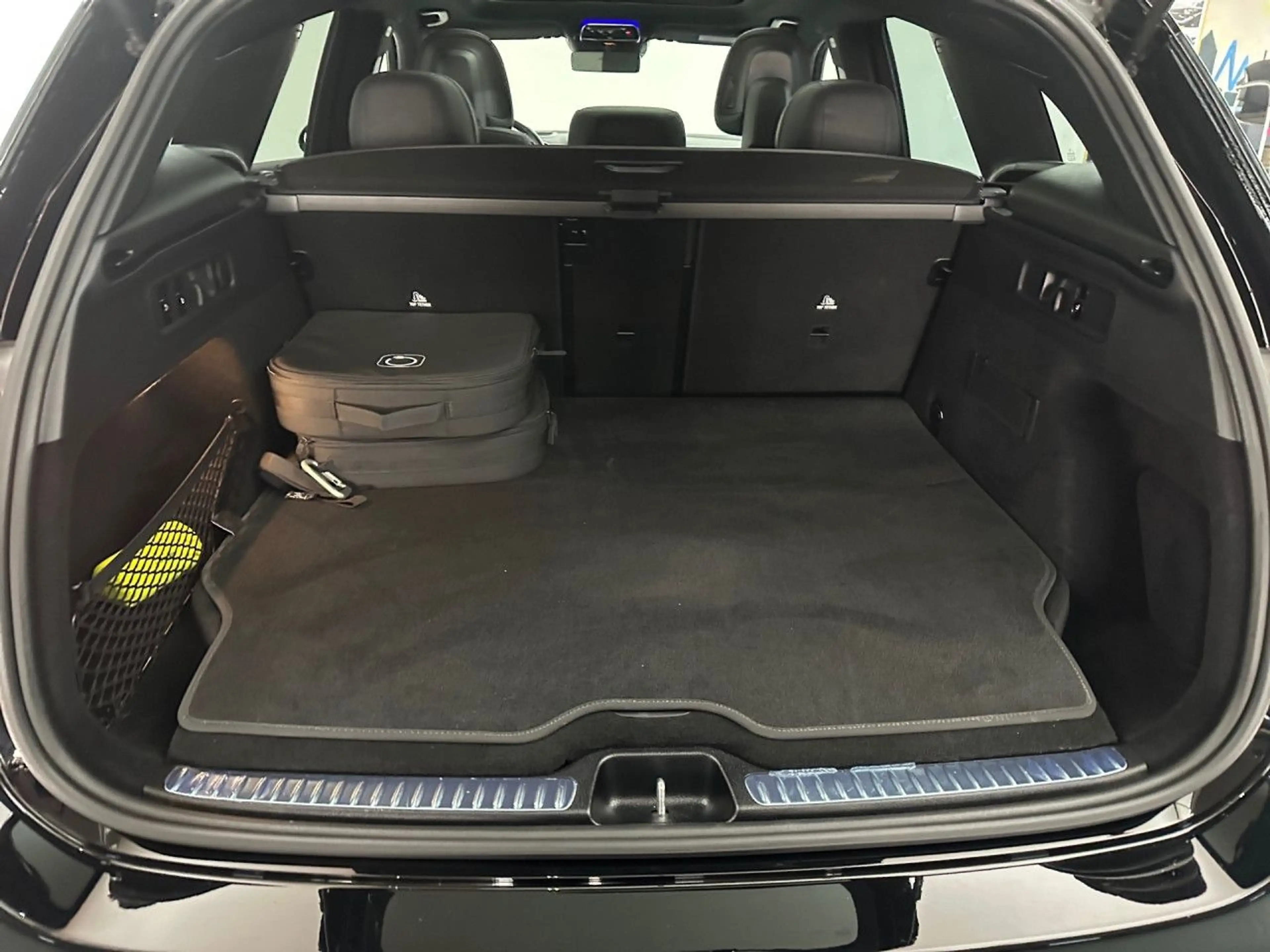 Mercedes-Benz GLC 400 e 4M AMG Fahrass WideScreen Airmat HUD AHK — photo 14