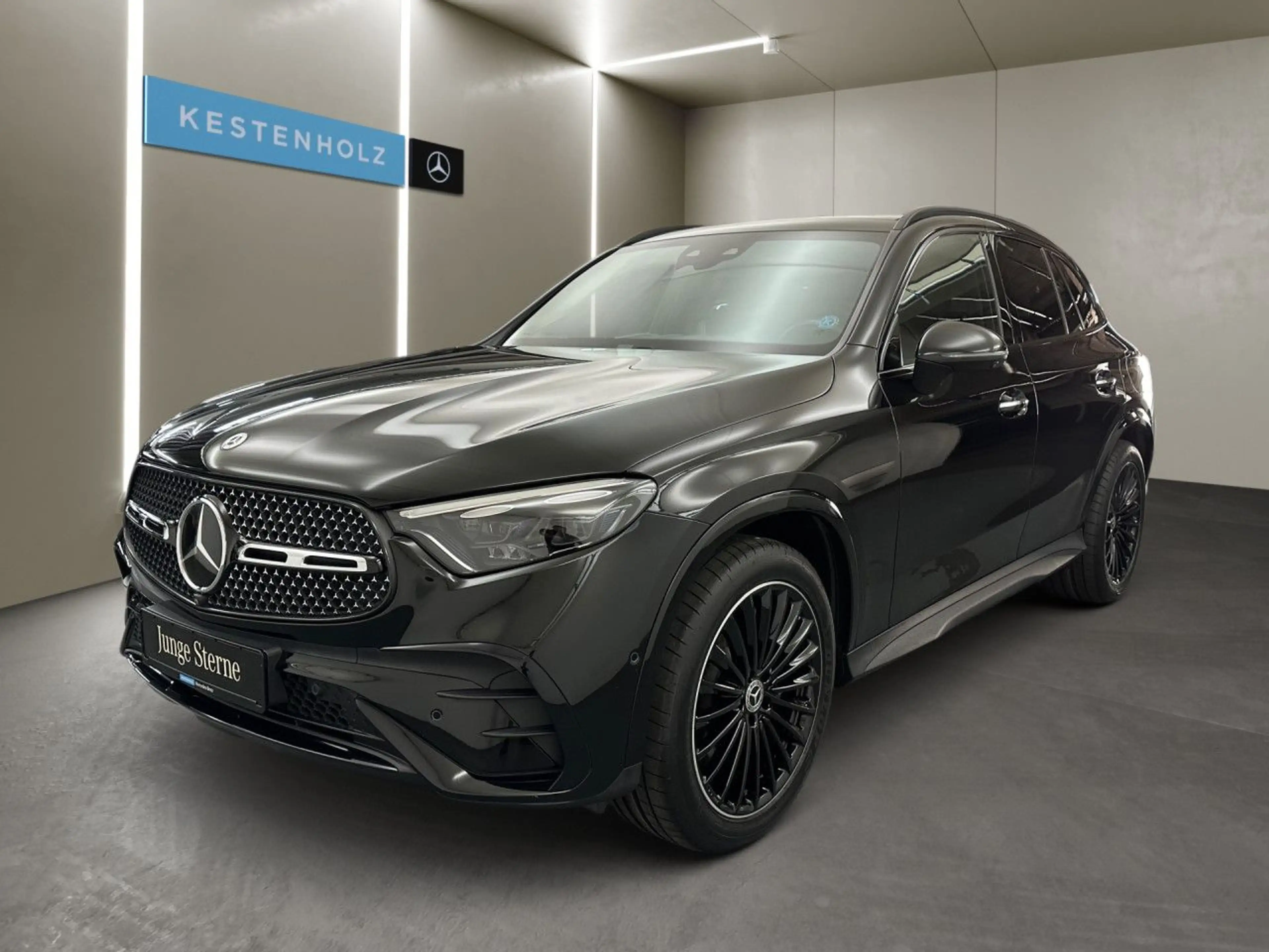 Mercedes-Benz GLC 400 e 4M AMG Fahrass WideScreen Airmat HUD AHK — photo 2