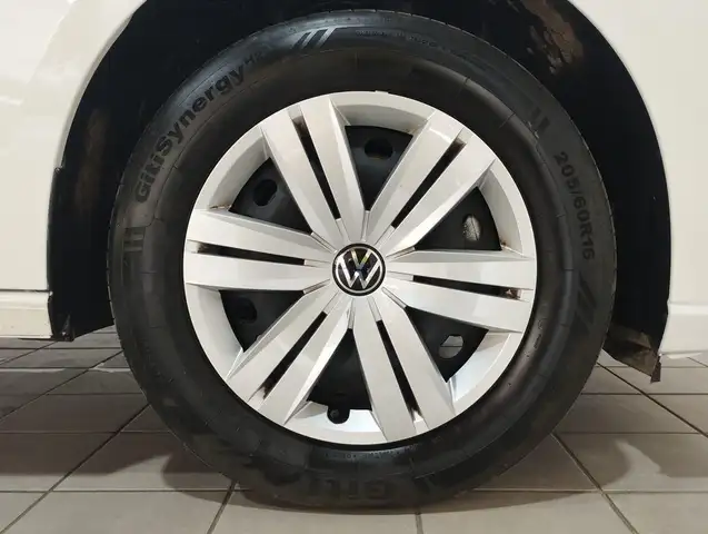 Volkswagen Caddy view 8