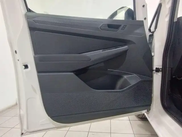 Volkswagen Caddy view 10