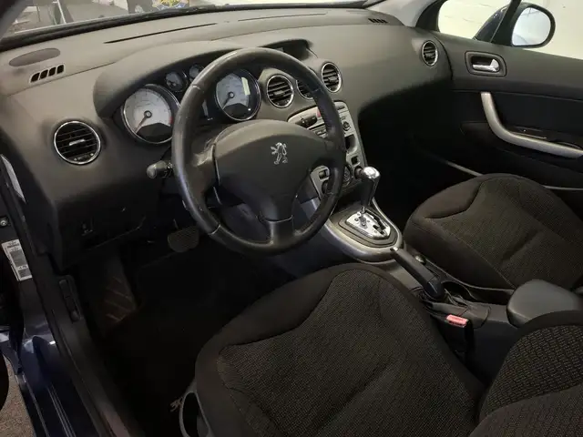 Peugeot 308 view 10
