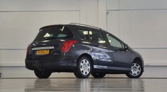 Peugeot 308 view 7