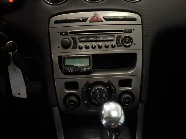 Peugeot 308 view 16