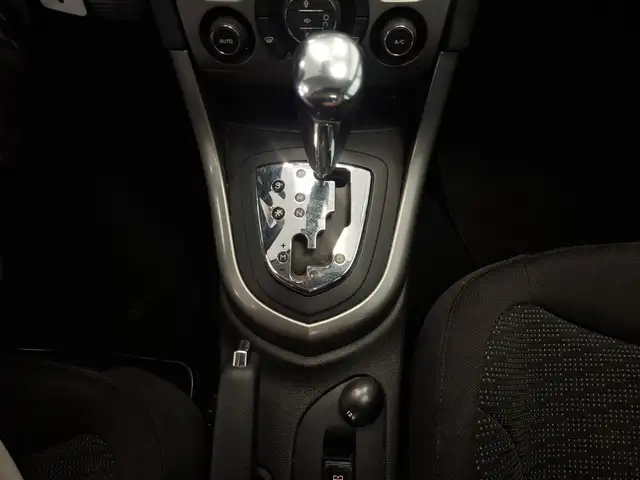 Peugeot 308 view 17
