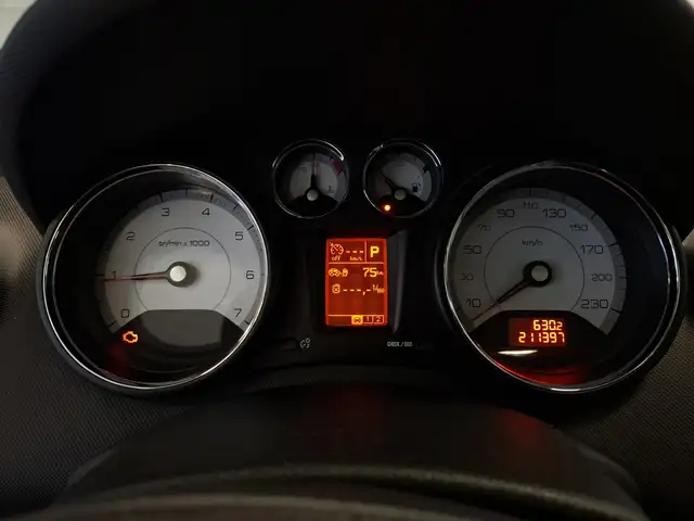 Peugeot 308 view 14