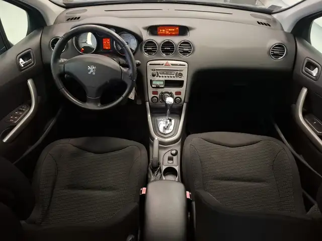 Peugeot 308 view 11