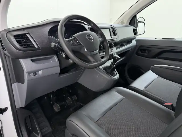 Opel Vivaro view 7
