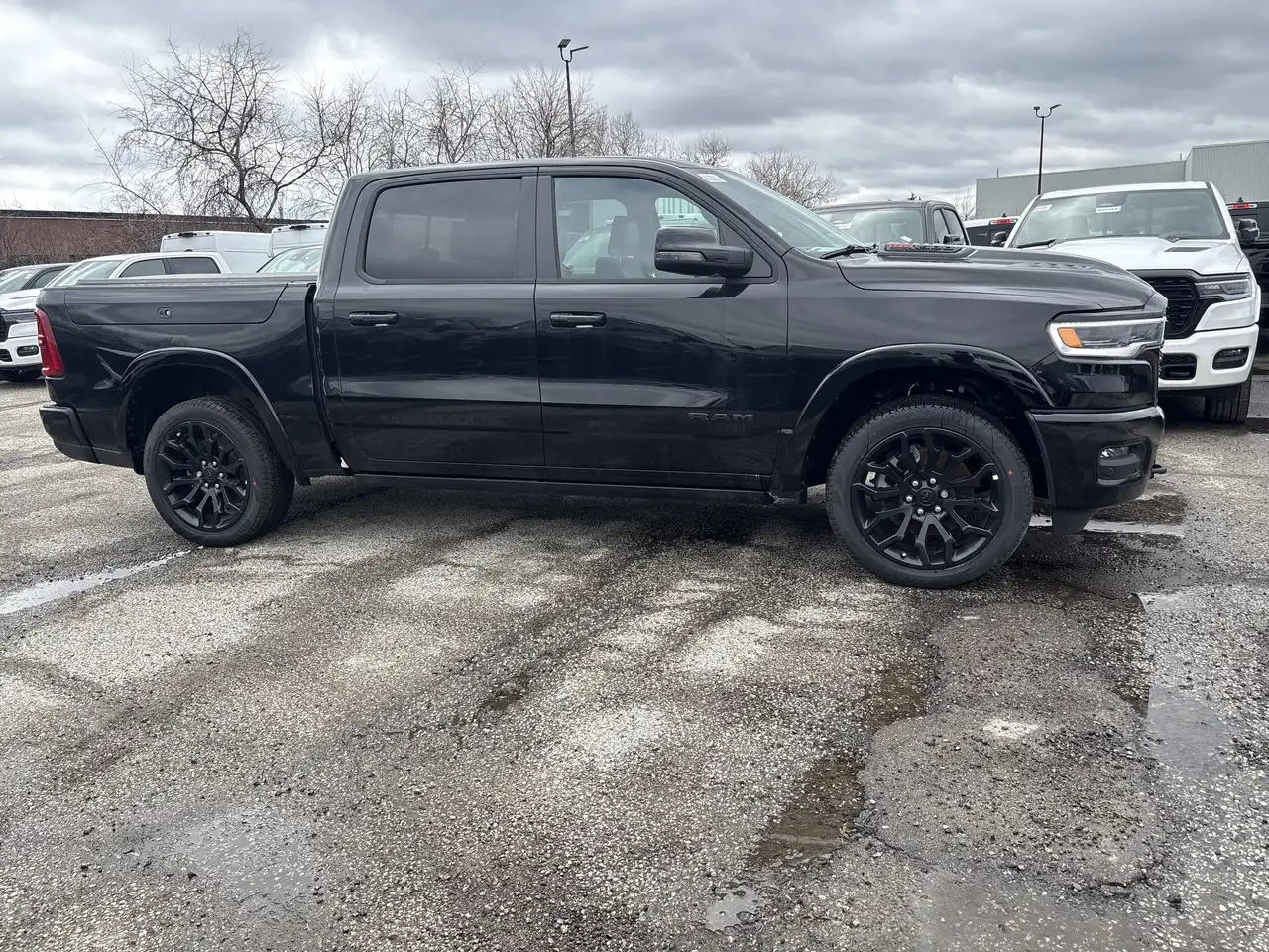 RAM 1500 снимка RAM 1500