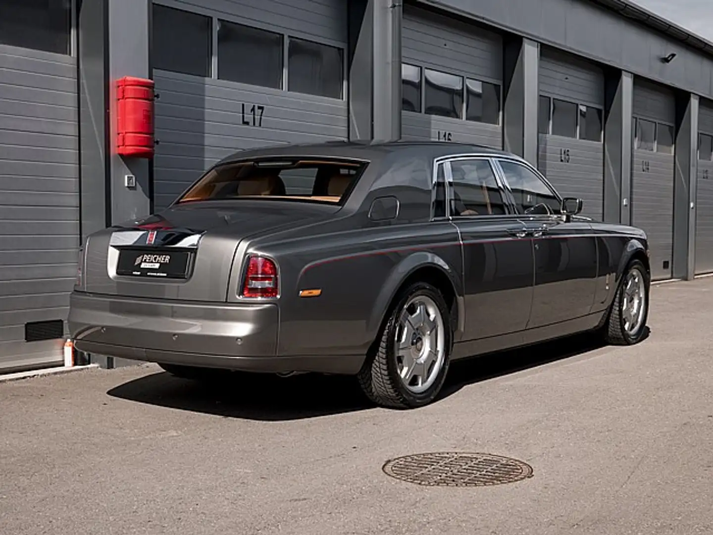 Rolls-Royce Phantom Gris - 2