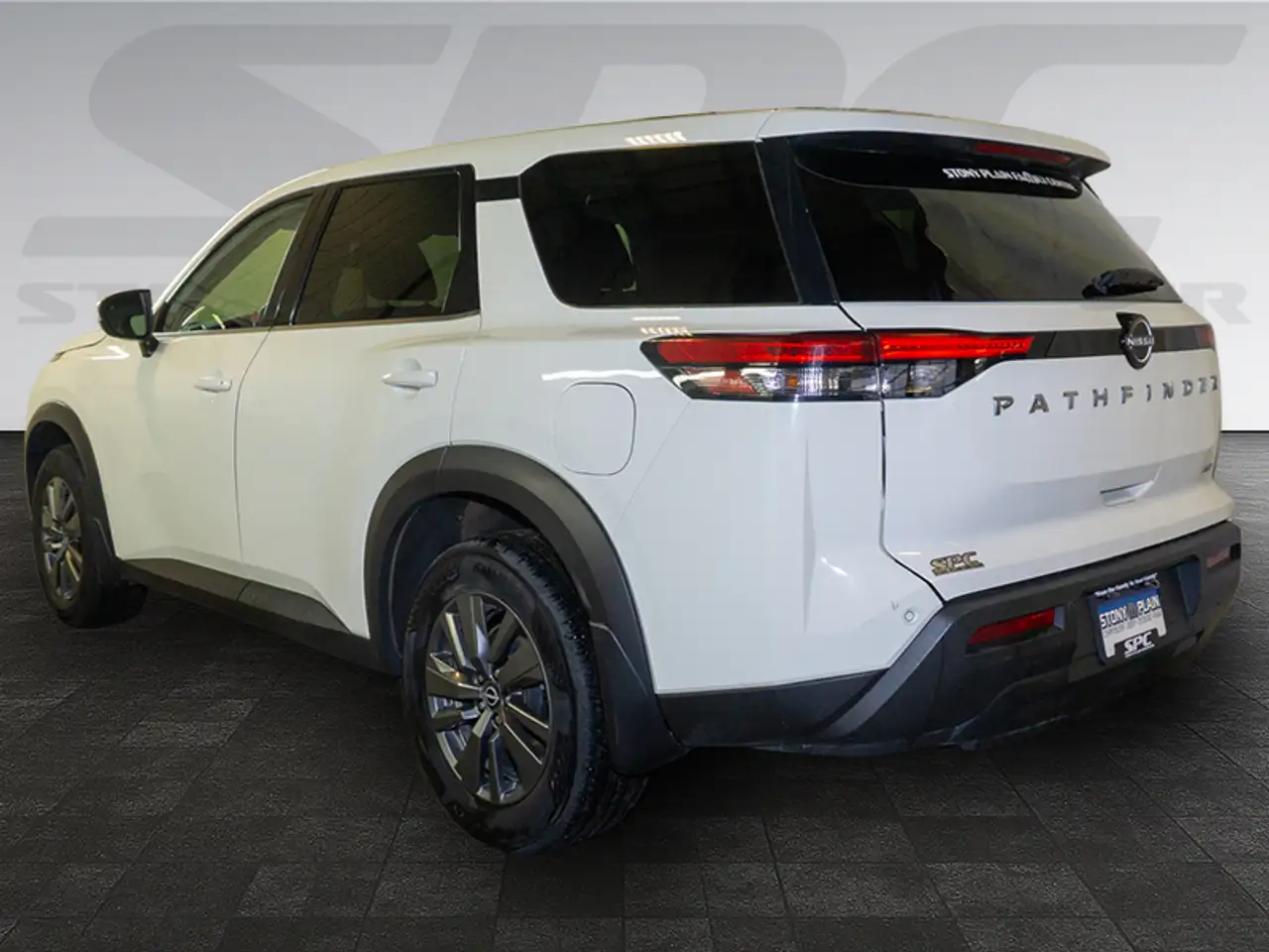 Nissan Pathfinder снимка Nissan Pathfinder