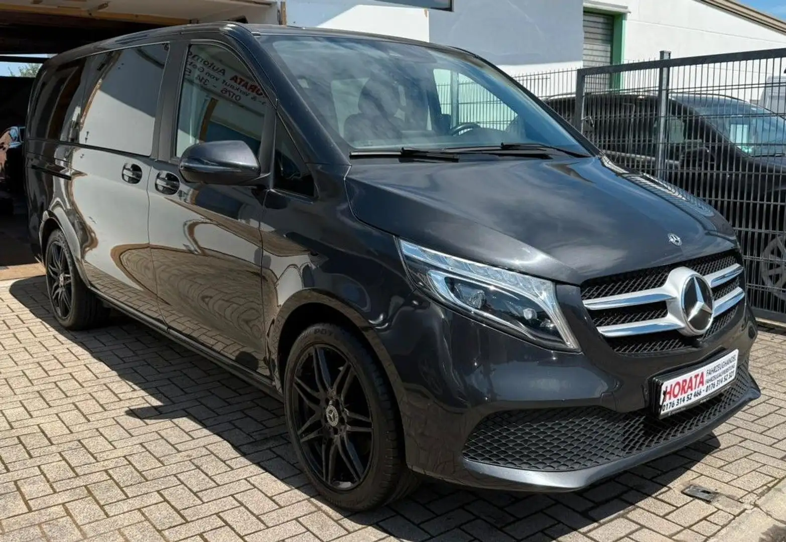 Mercedes-Benz V 300 d 4MATIC lang ACC*360°*AHK*LED*SHZ*NAVI* Gris - 1